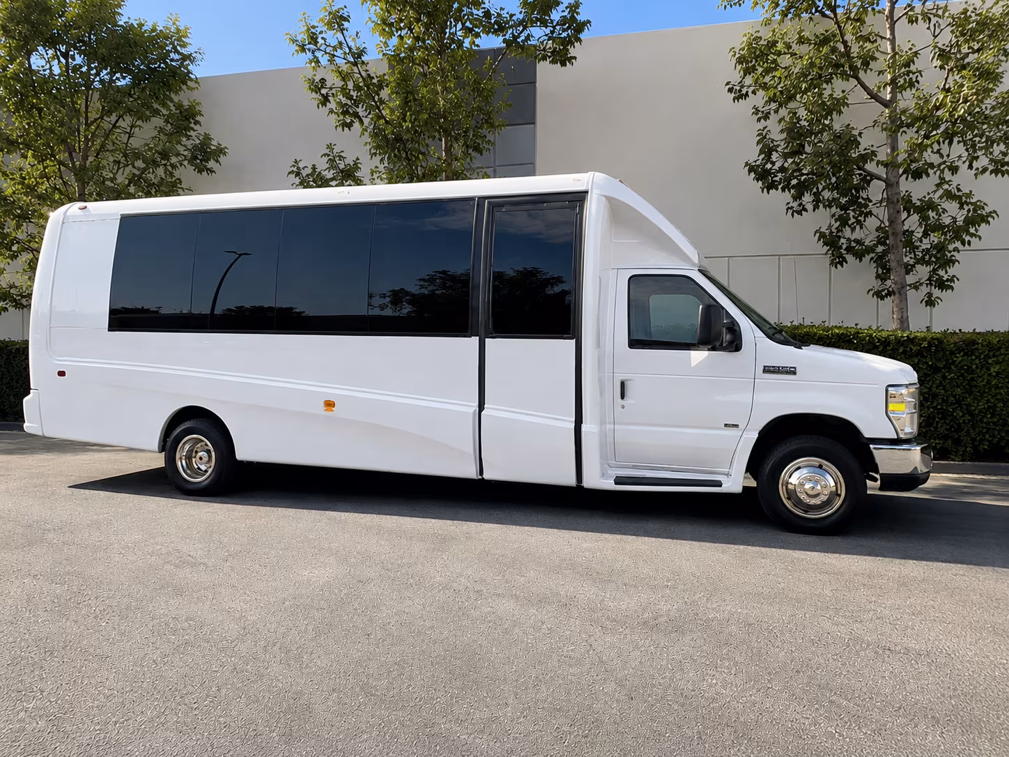 charter buses for corporate events and conference shuttles in shawnee
