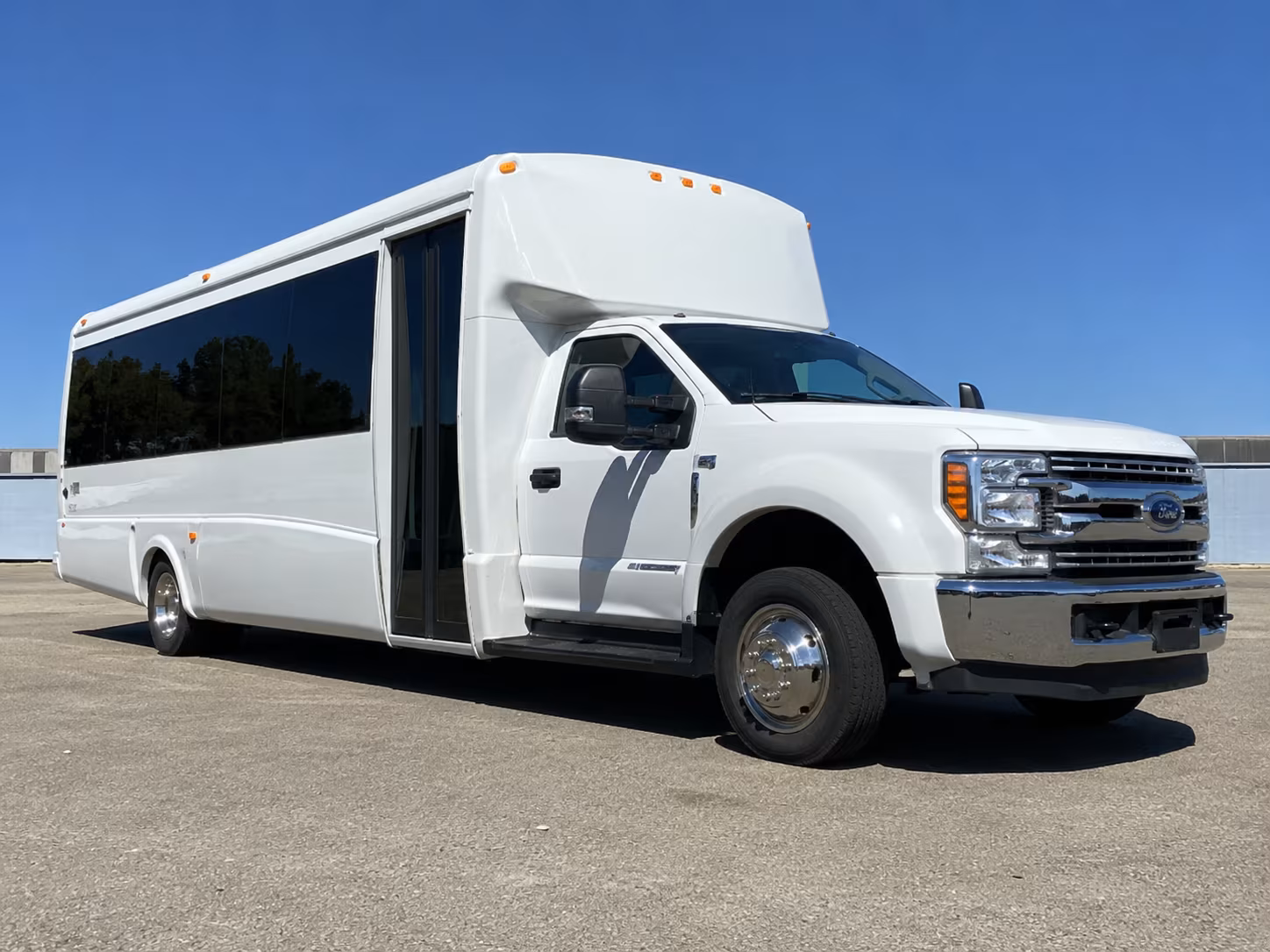 charter buses for shawnee school sporting events and athletic trips