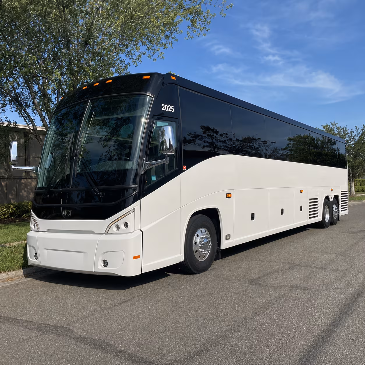 employee shuttle buses for shawnee warehouse and distribution groups