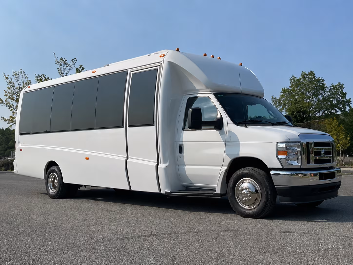 party buses in shawnee for the perfect prom night out