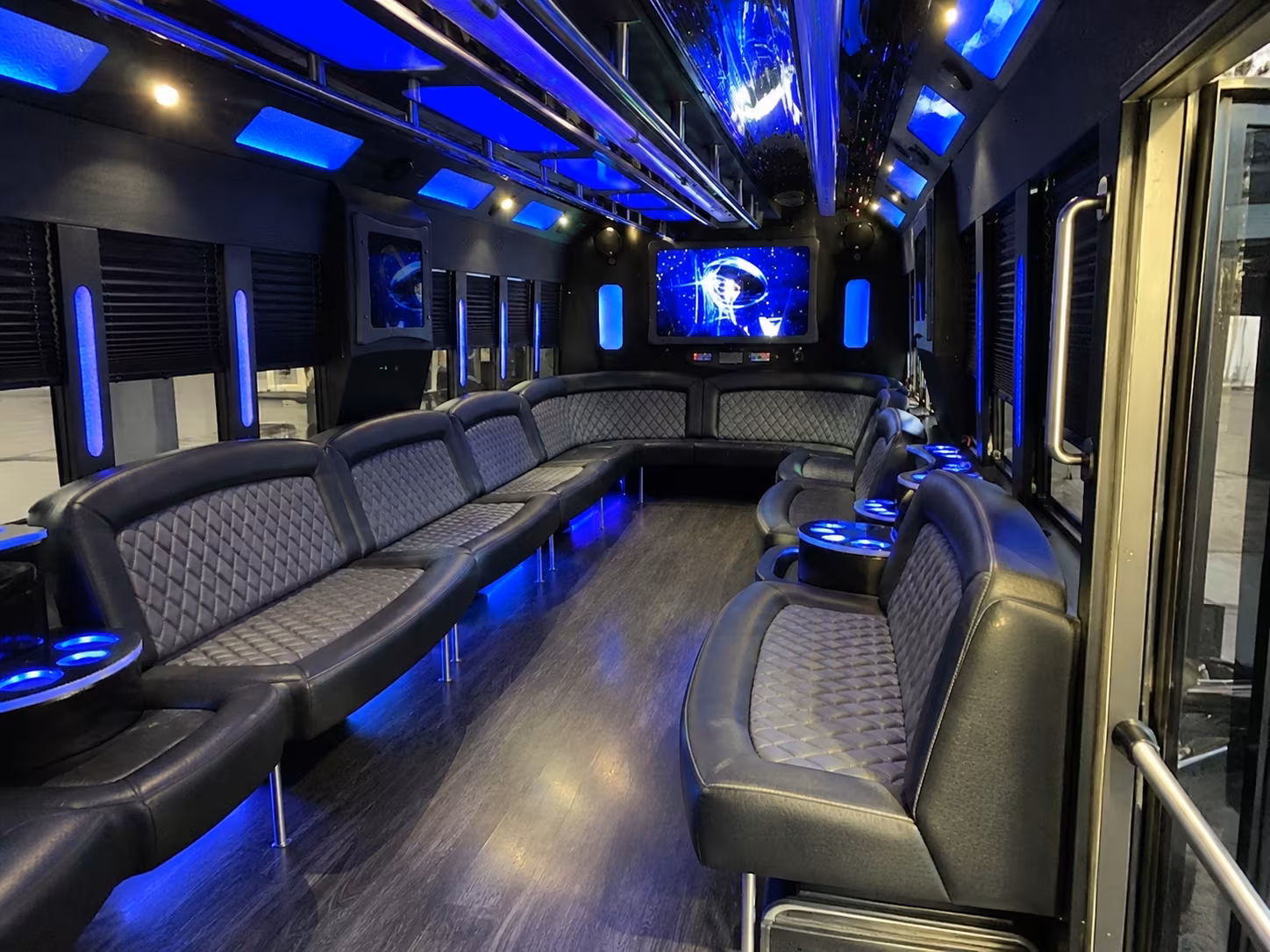 shawnee 28 passenger party bus interior