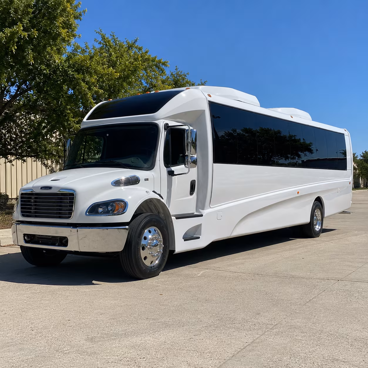 shawnee 35 passenger minibus