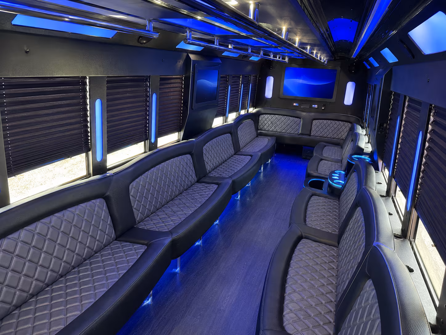 shawnee holiday party bus rental